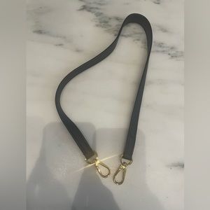 Louis Vuitton strap-26 inches (never used)